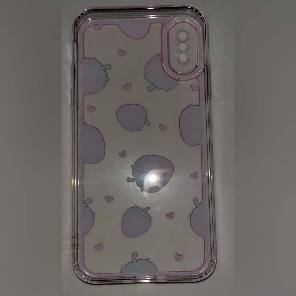 iPhone X/XS Clear Strawberries Prints Soft Phone Case NWOT - Picture 3 of 3